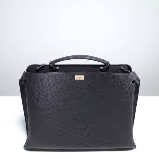 Replica Fendi Peekaboo Essential Leather Handbag