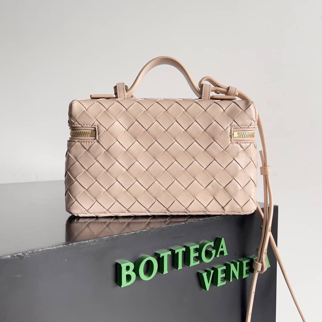 Replica Bottega Veneta intrecciato leather Bang Bang Vanity Case_2_155462 Replica Bottega Veneta intrecciato leather Bang Bang Vanity Case