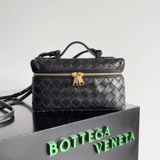 Replica Bottega Veneta intrecciato leather Bang Bang Vanity Case