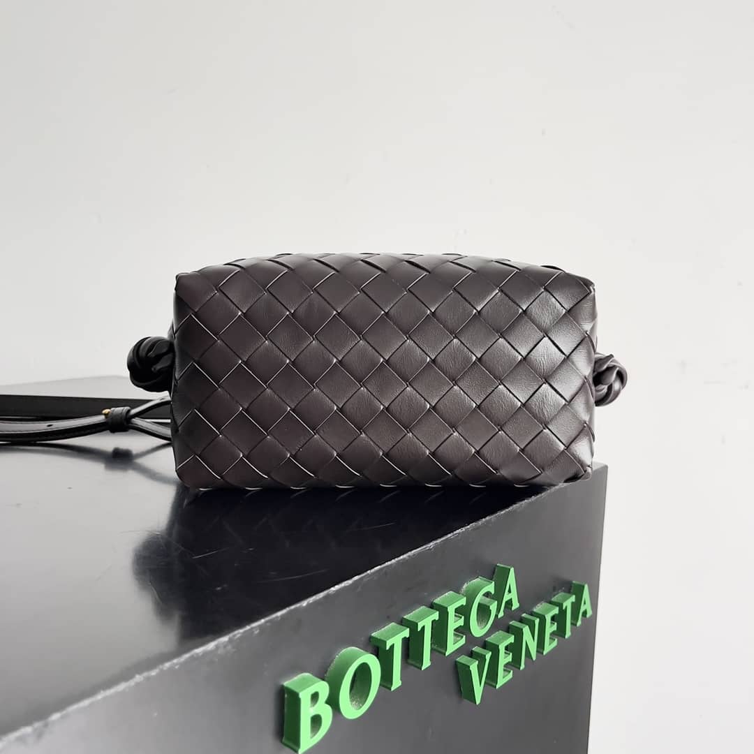 Replica Bottega Veneta Small Loop Intrecciato Leather Camera Bag_1_155888 Replica Bottega Veneta Small Loop Intrecciato Leather Camera Bag