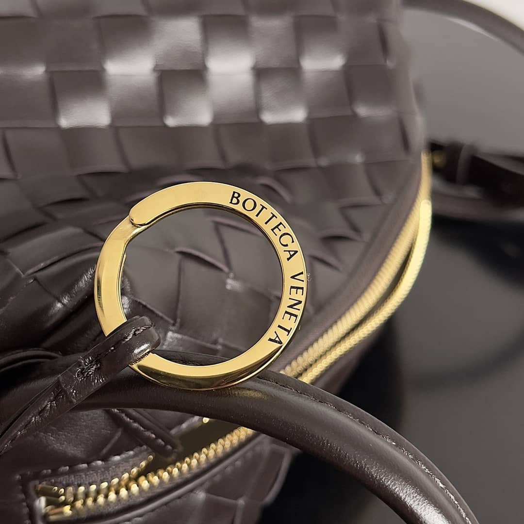 Replica Bottega Veneta Small Loop Intrecciato Leather Camera Bag_5_155888 Replica Bottega Veneta Small Loop Intrecciato Leather Camera Bag
