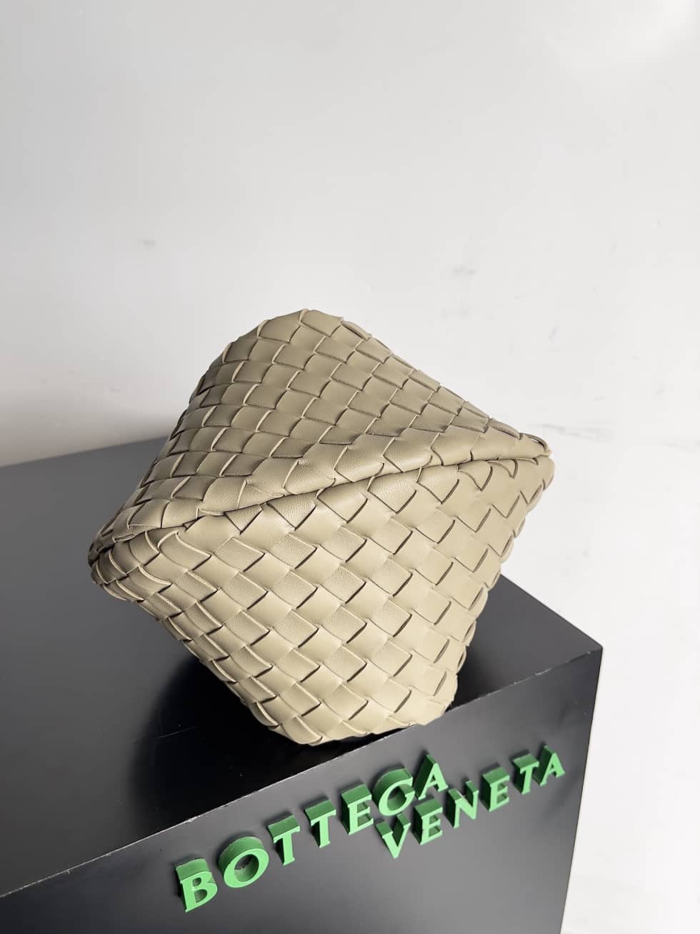 Replica Bottega Veneta Medium Turn Pouch_3_156188 Replica Bottega Veneta Medium Turn Pouch