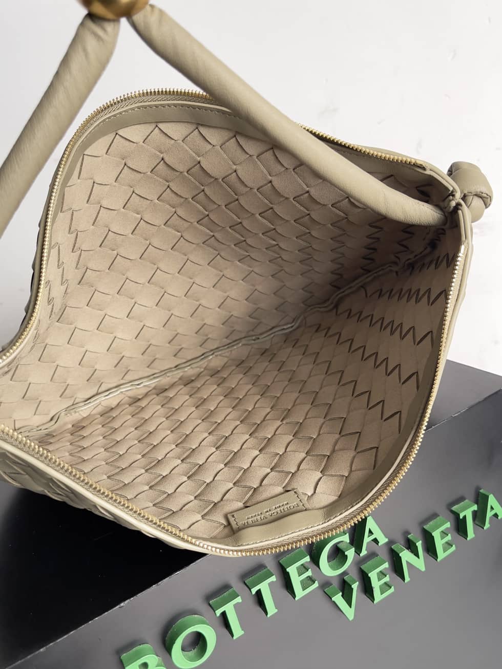 Replica Bottega Veneta Medium Turn Pouch_8_156188 Replica Bottega Veneta Medium Turn Pouch