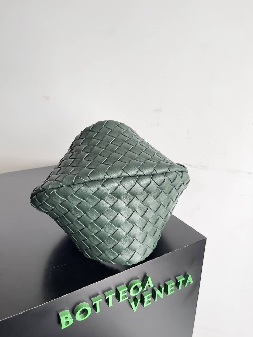 Replica Bottega Veneta Medium Turn Pouch_3_156198 Replica Bottega Veneta Medium Turn Pouch