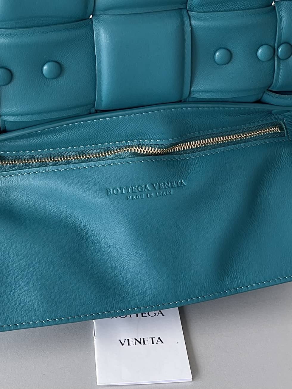 Replica Bottega Veneta Lambskin Maxi Intreccio Padded Chain Cassette Crossbody Bag_7_156248 Replica Bottega Veneta Lambskin Maxi Intreccio Padded Chain Cassette Crossbody Bag