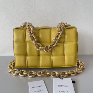 Replica Bottega Veneta Lambskin Maxi Intreccio Padded Chain Cassette Crossbody Bag