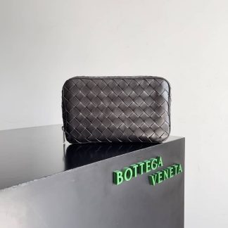 Replica Bottega Veneta Large Intrecciato Zipped Organizing Pouch