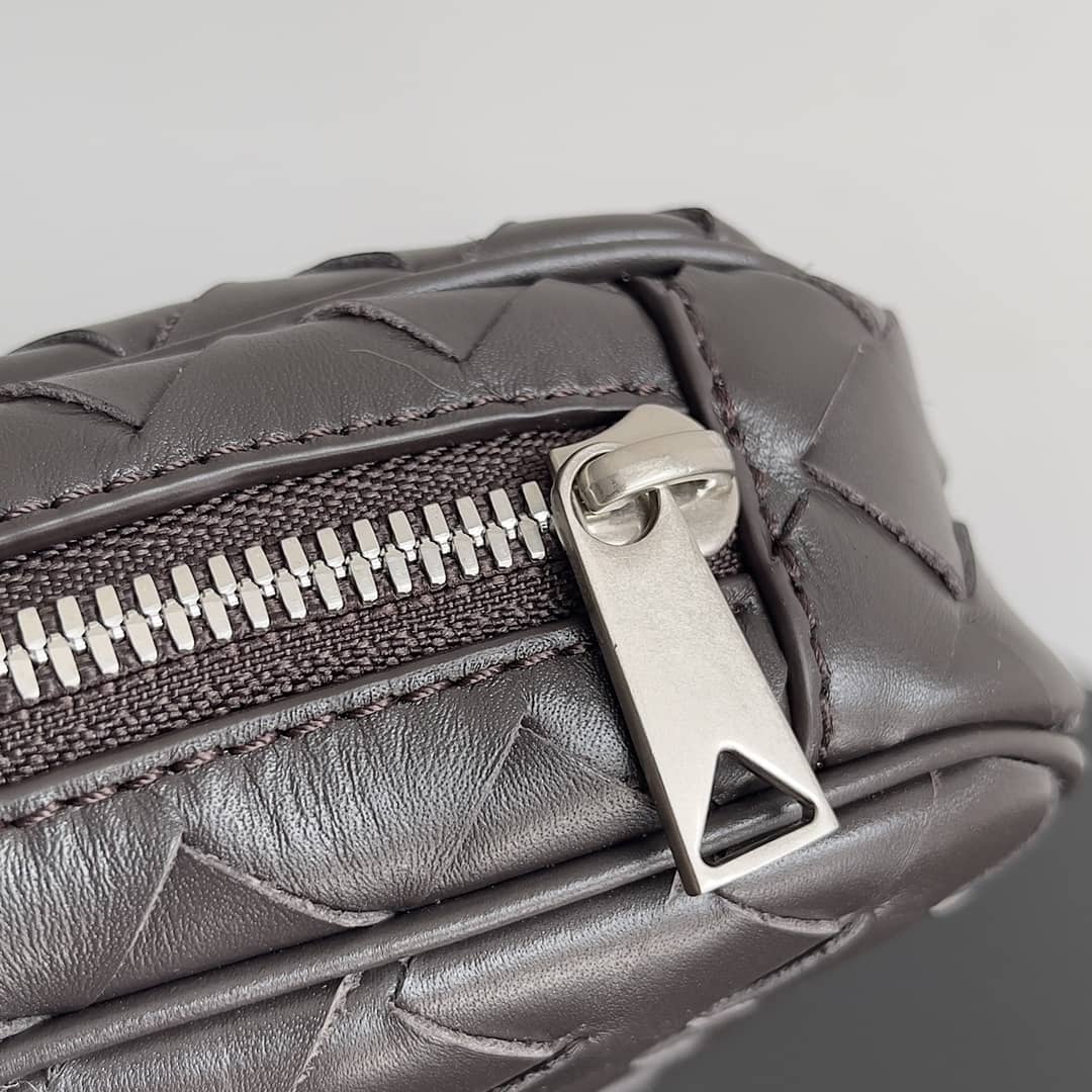 Replica Bottega Veneta Large Intrecciato Zipped Organizing Pouch_3_157685 Replica Bottega Veneta Large Intrecciato Zipped Organizing Pouch