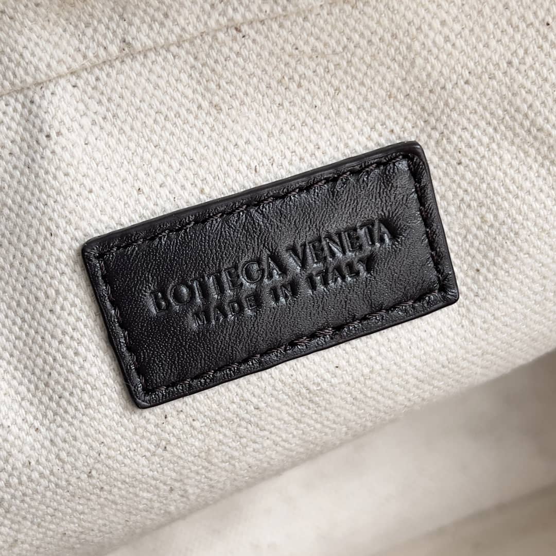Replica Bottega Veneta Large Intrecciato Zipped Organizing Pouch_5_157685 Replica Bottega Veneta Large Intrecciato Zipped Organizing Pouch