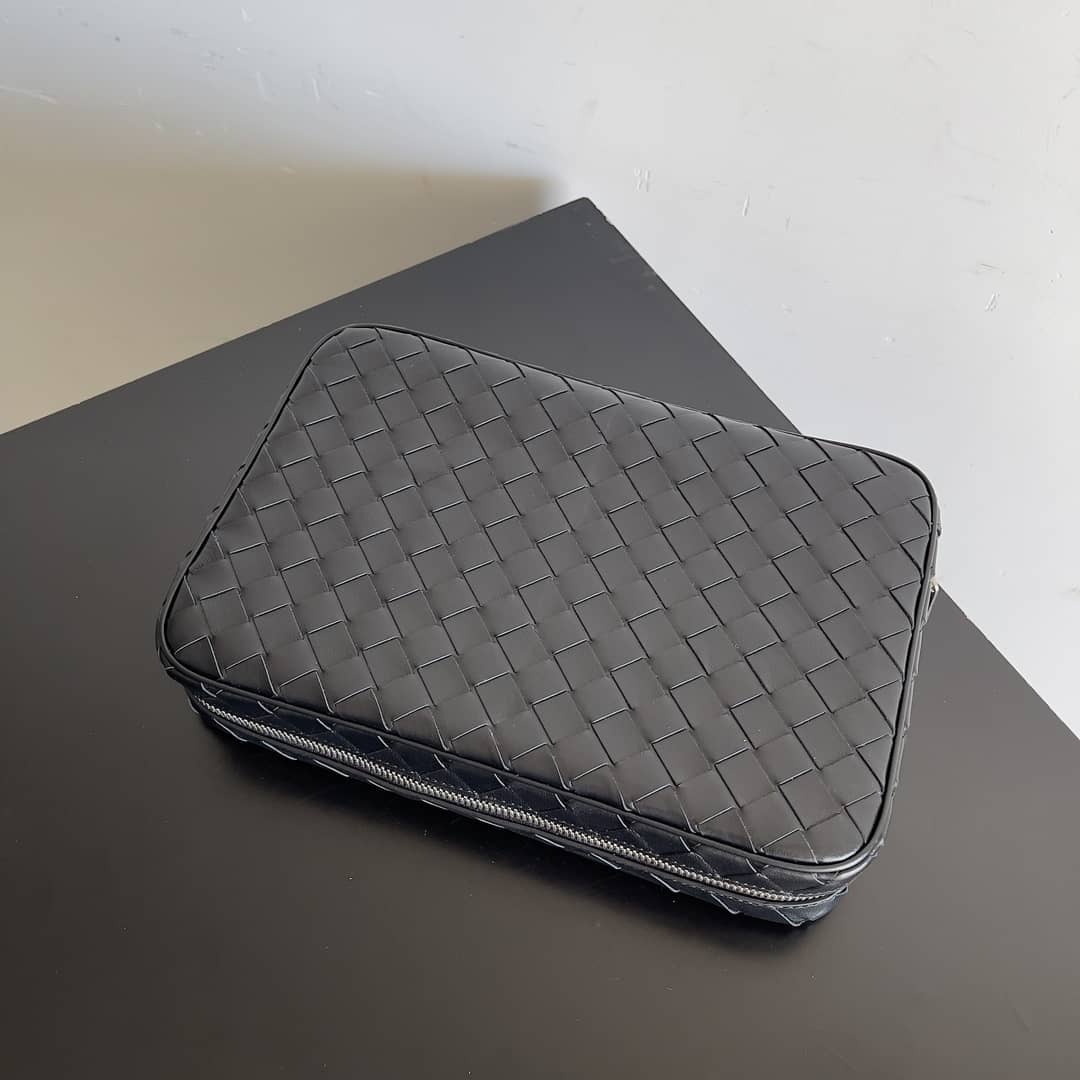 Replica Bottega Veneta Large Intrecciato Zipped Organizing Pouch_5_157705 Replica Bottega Veneta Large Intrecciato Zipped Organizing Pouch