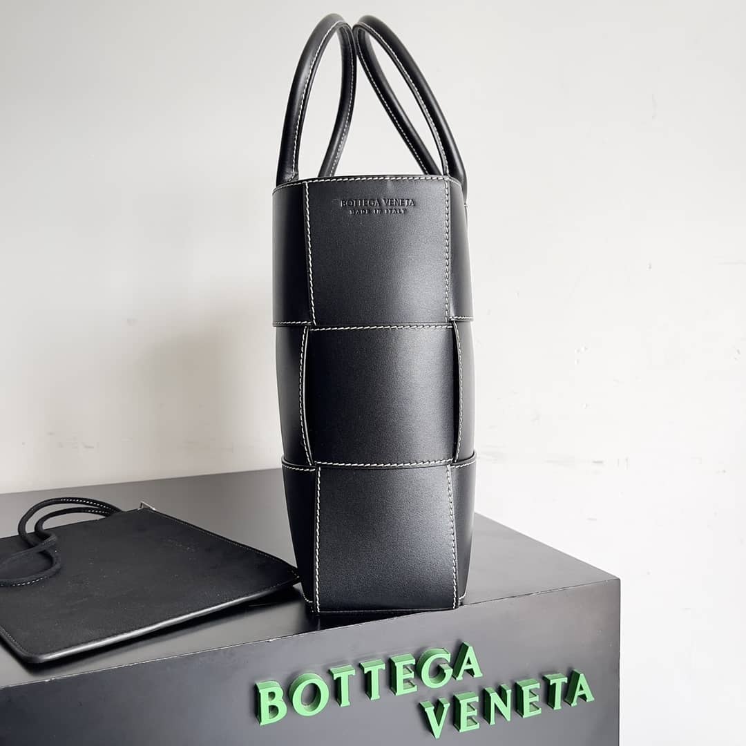 Replica Bottega Veneta Nappa Maxi Intrecciato Arco Tote_1_157785 Replica Bottega Veneta Nappa Maxi Intrecciato Arco Tote