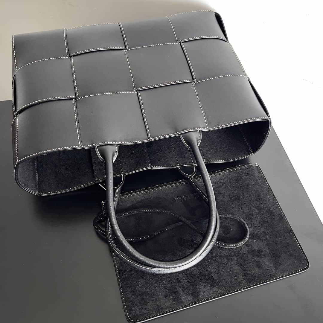 Replica Bottega Veneta Nappa Maxi Intrecciato Arco Tote_5_157785 Replica Bottega Veneta Nappa Maxi Intrecciato Arco Tote
