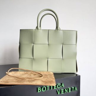 Replica Bottega Veneta Nappa Maxi Intrecciato Arco Tote