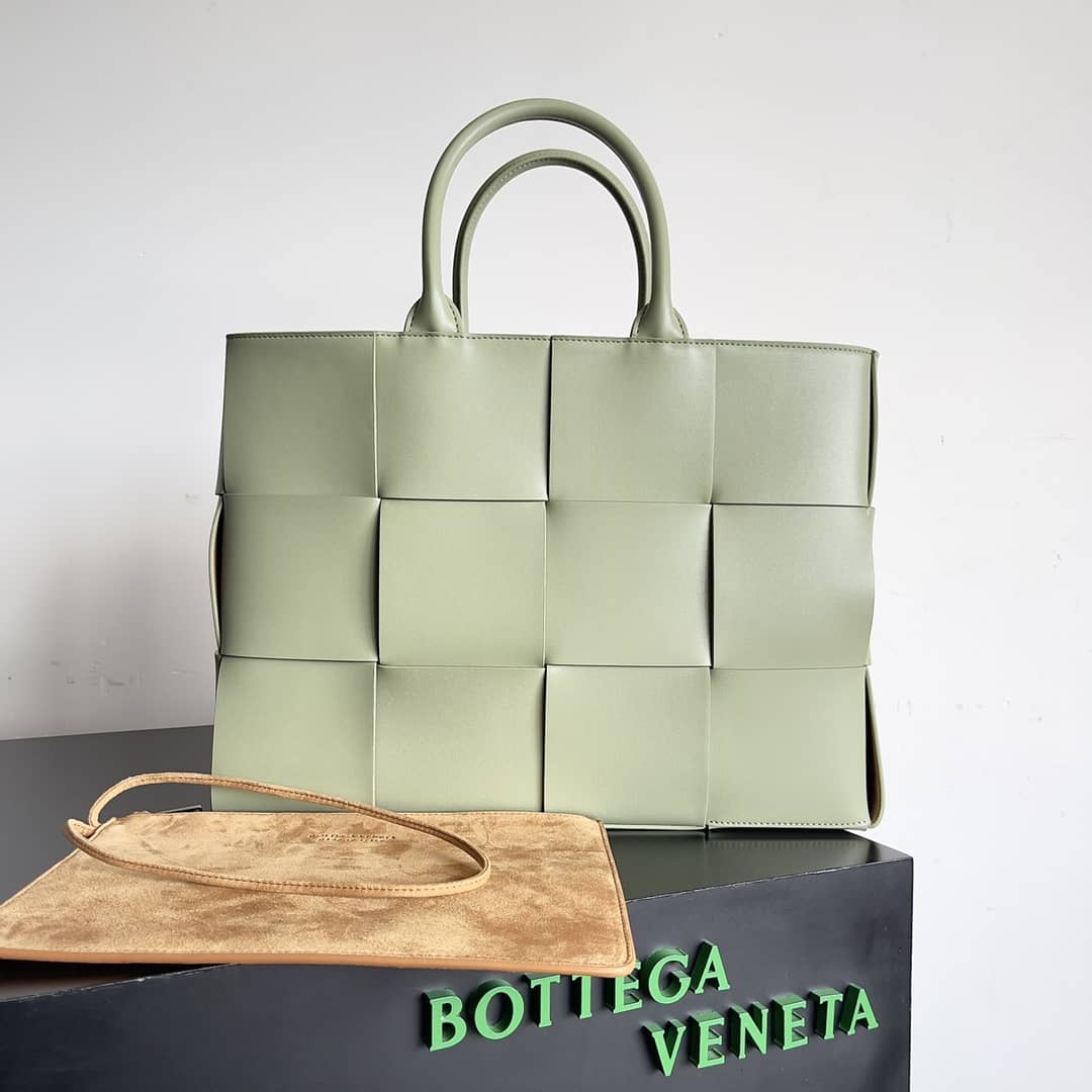 Replica Bottega Veneta Nappa Maxi Intrecciato Arco Tote_10_157815 Replica Bottega Veneta Nappa Maxi Intrecciato Arco Tote