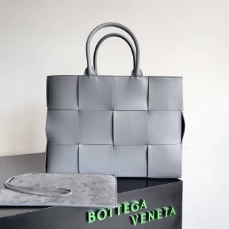 Replica Bottega Veneta Nappa Maxi Intrecciato Arco Tote