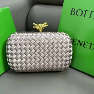 Replica Bottega Veneta knot silk Medium Pochette clutch