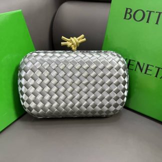 Replica Bottega Veneta knot silk Medium Pochette clutch