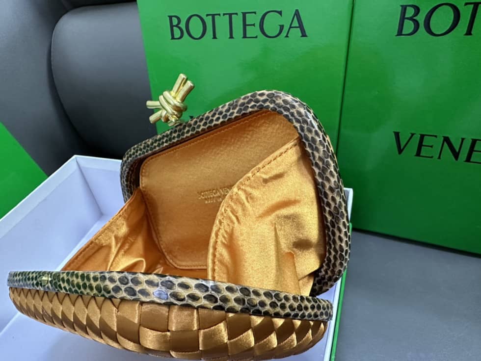 Replica Bottega Veneta knot silk Medium Pochette clutch_4_158019 Replica Bottega Veneta knot silk Medium Pochette clutch