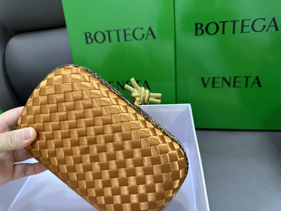 Replica Bottega Veneta knot silk Medium Pochette clutch_5_158019 Replica Bottega Veneta knot silk Medium Pochette clutch