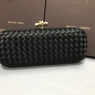 Replica Bottega Veneta Silk knot Pochette clutch