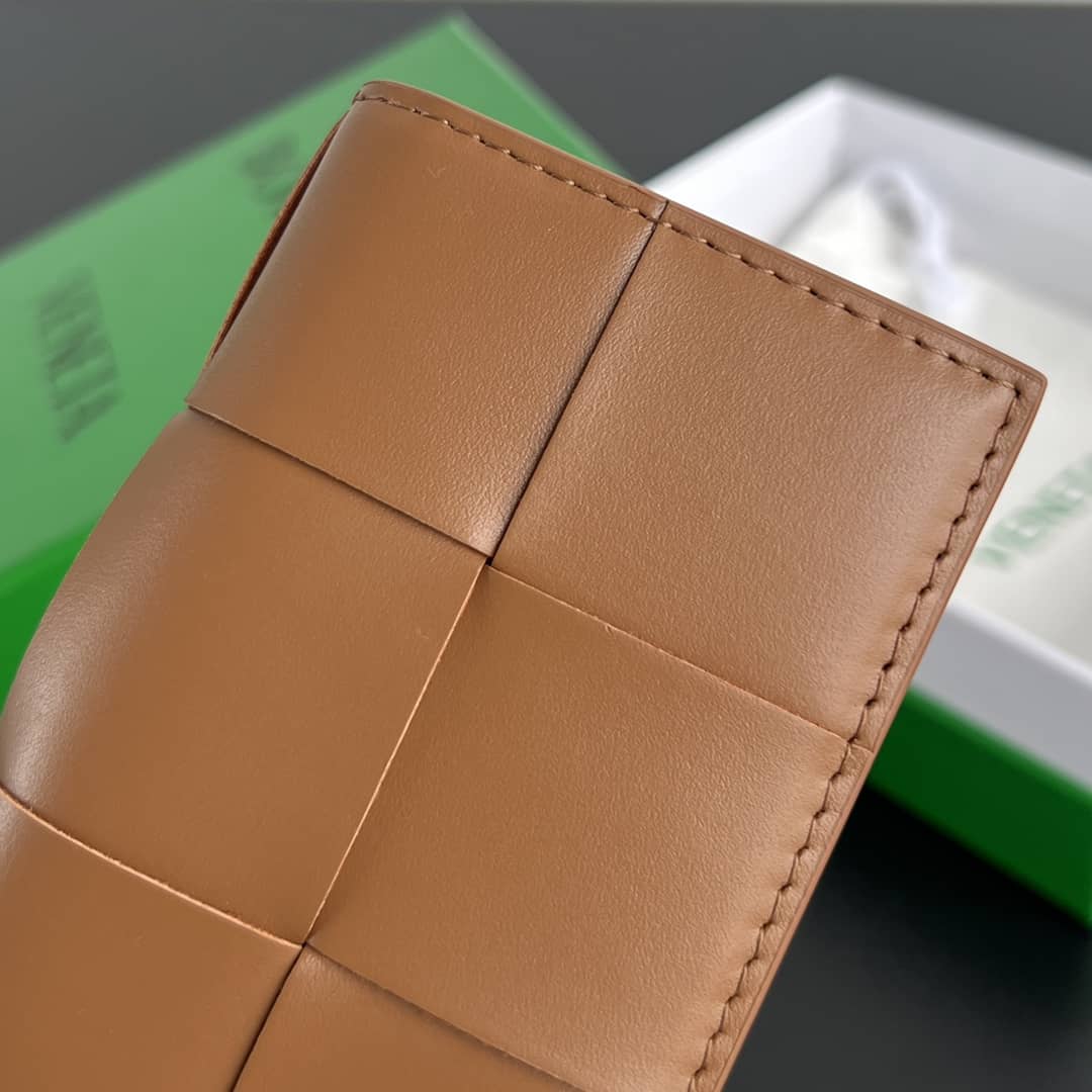 Replica Bottega Veneta Intreccio Leather Cassette Bifold Card Holder_5_158440 Replica Bottega Veneta Intreccio Leather Cassette Bifold Card Holder