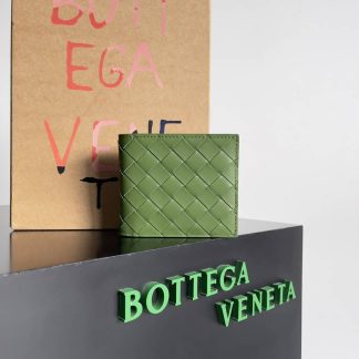 Replica Bottega Veneta Intrecciato Leather Bifold Wallet