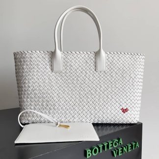 Replica Bottega Veneta Large Leather Heart Cabat Tote Bag