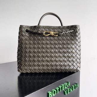 Replica Bottega Veneta Andiamo Intrecciato Medium Top handle Tote bag