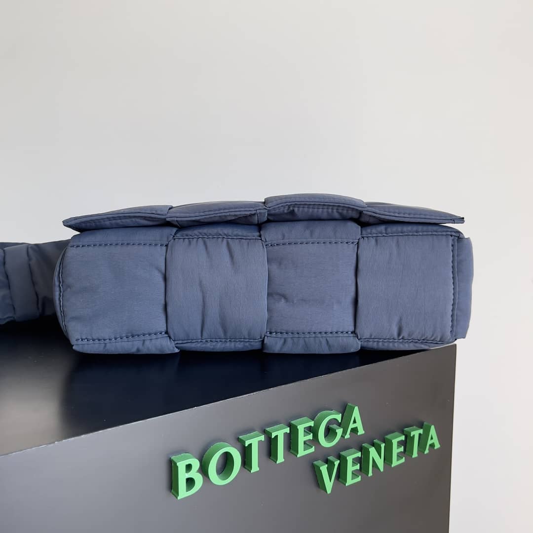 Replica Bottega Veneta Woven Padded Nylon Cassette Messenger Bag_2_147288 Replica Bottega Veneta Woven Padded Nylon Cassette Messenger Bag
