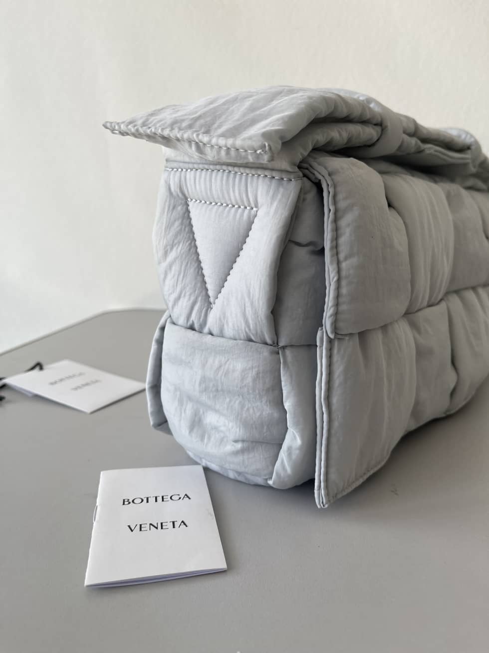 Replica Bottega Veneta Woven Padded Nylon Cassette Messenger Bag_2_147397 Replica Bottega Veneta Woven Padded Nylon Cassette Messenger Bag