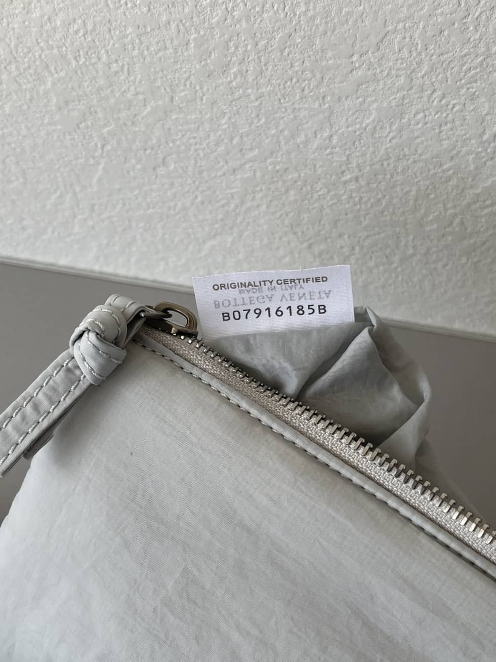 Replica Bottega Veneta Woven Padded Nylon Cassette Messenger Bag_5_147397 Replica Bottega Veneta Woven Padded Nylon Cassette Messenger Bag
