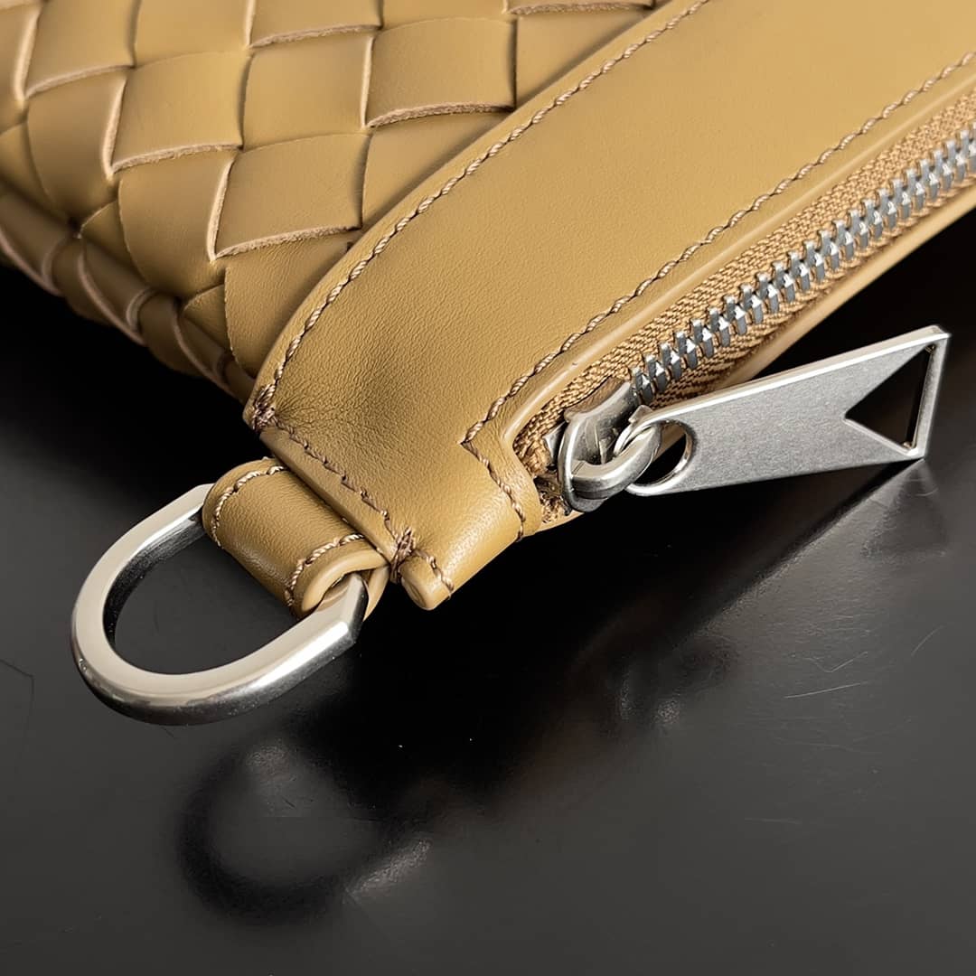 Replica Bottega Veneta Intrecciato Leather Zip Clutch Pouch_5_147527 Replica Bottega Veneta Intrecciato Leather Zip Clutch Pouch