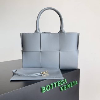Replica Bottega Veneta Maxi Intrecciato Mini Arco Tote
