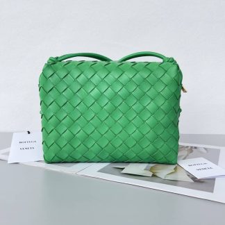 Replica Bottega Veneta Loop Intrecciato Camera Bag
