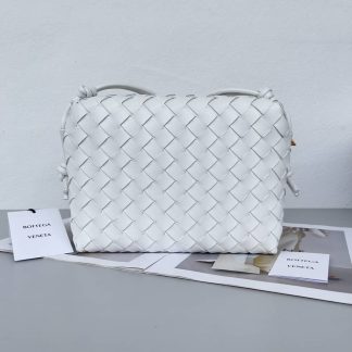 Replica Bottega Veneta Loop Intrecciato Camera Bag