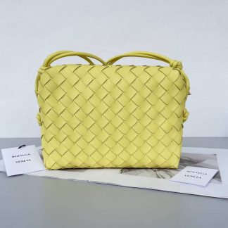 Replica Bottega Veneta Loop Intrecciato Camera Bag