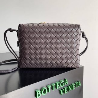 Replica Bottega Veneta Loop Intrecciato Camera Bag