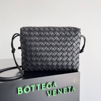 Replica Bottega Veneta Loop Intrecciato Camera Bag