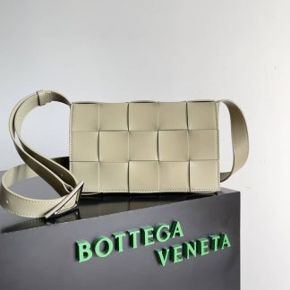 Replica Bottega Veneta Cassette leather shoulder bag