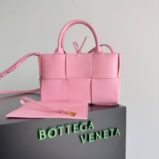 Replica Bottega Veneta Intreccio Leather Mini East-West Arco Tote Bag