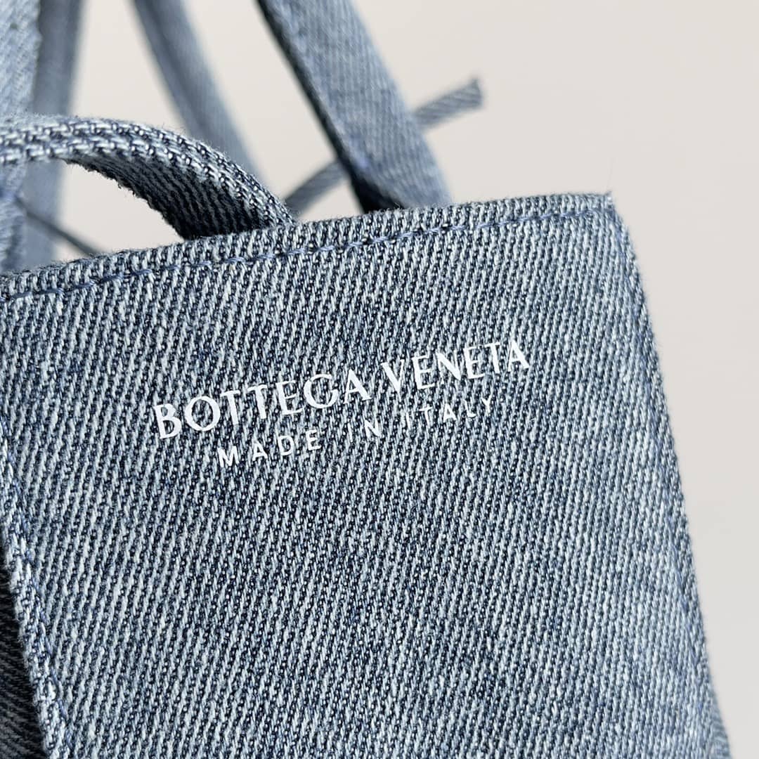 Replica Bottega Veneta Intreccio Leather Mini East-West Arco Tote Bag_3_148617 Replica Bottega Veneta Intreccio Leather Mini East-West Arco Tote Bag