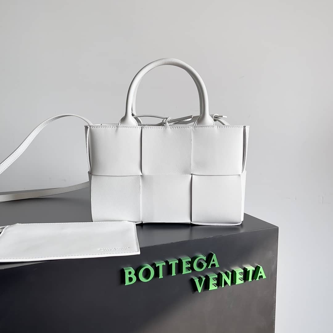 Replica Bottega Veneta Intreccio Leather Mini East-West Arco Tote Bag_10_148667 Replica Bottega Veneta Intreccio Leather Mini East-West Arco Tote Bag