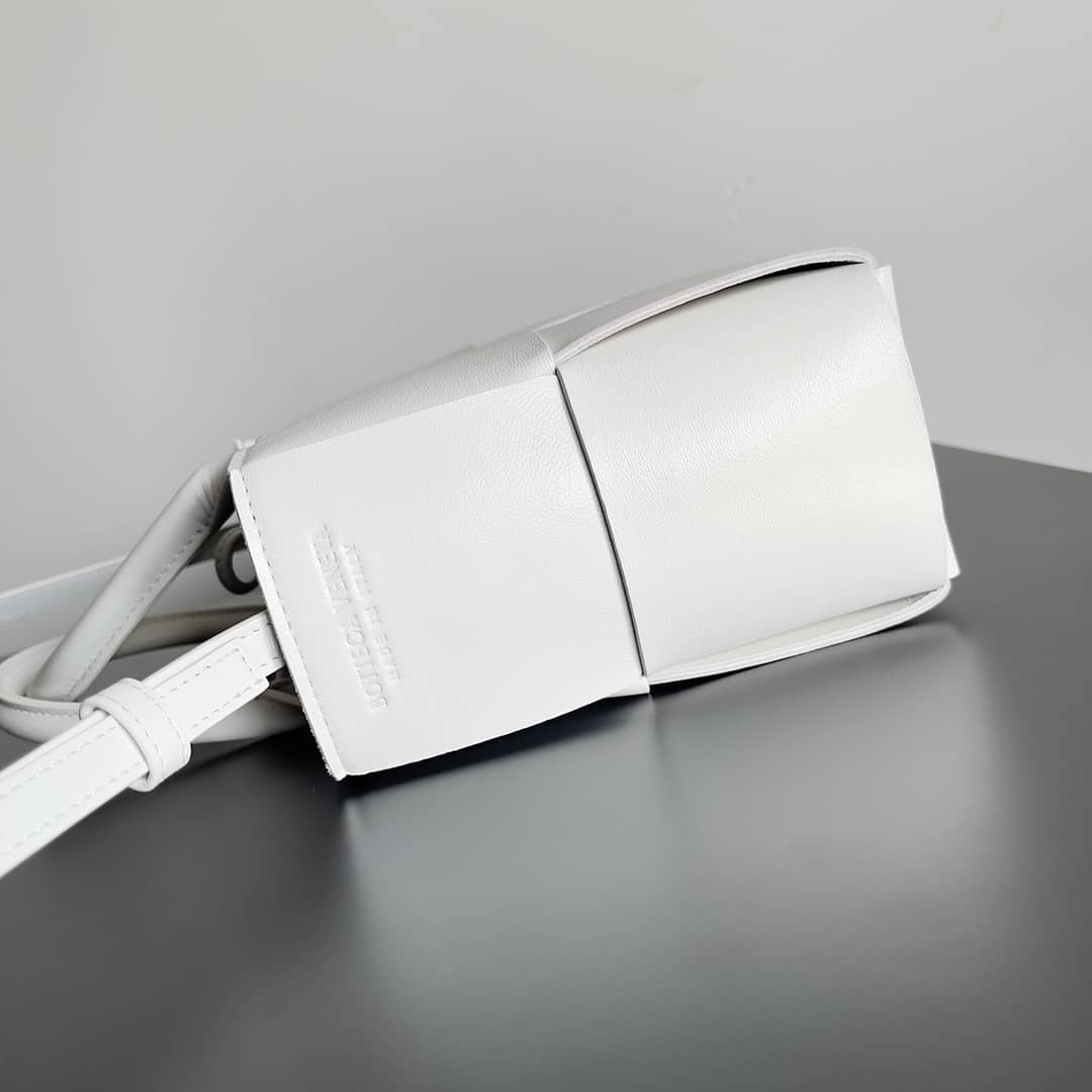 Replica Bottega Veneta Intreccio Leather Mini East-West Arco Tote Bag_3_148667 Replica Bottega Veneta Intreccio Leather Mini East-West Arco Tote Bag