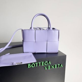 Replica Bottega Veneta Intreccio Leather Mini East-West Arco Tote Bag