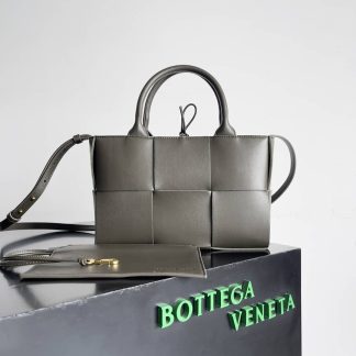 Replica Bottega Veneta Intreccio Leather Mini East-West Arco Tote Bag