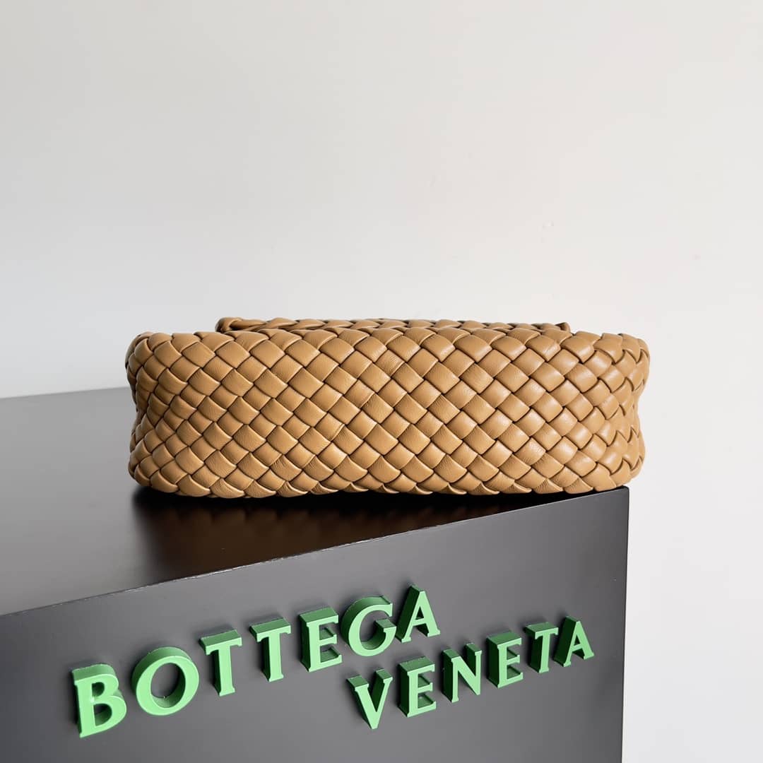 Replica Bottega Veneta Cobble Padded Intrecciato Leather Shoulder Bag_2_148787 Replica Bottega Veneta Cobble Padded Intrecciato Leather Shoulder Bag
