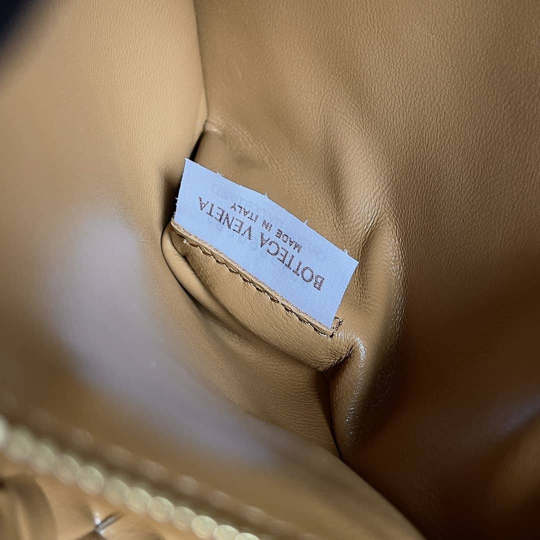 Replica Bottega Veneta Cobble Padded Intrecciato Leather Shoulder Bag_5_148787 Replica Bottega Veneta Cobble Padded Intrecciato Leather Shoulder Bag