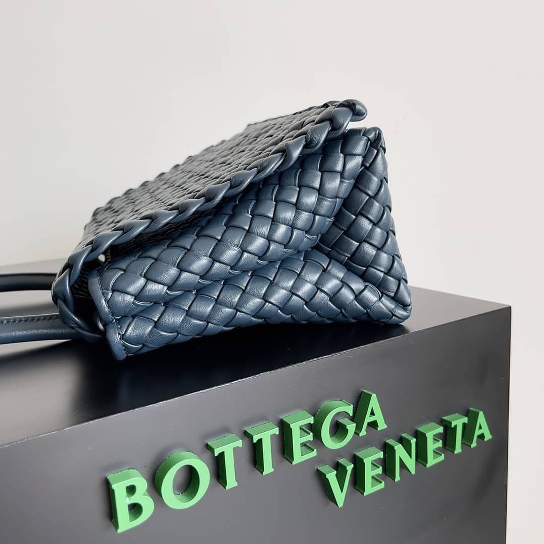 Replica Bottega Veneta Matthieu Blazy intreccio leather Tote bag_1_148917 Replica Bottega Veneta Matthieu Blazy intreccio leather Tote bag