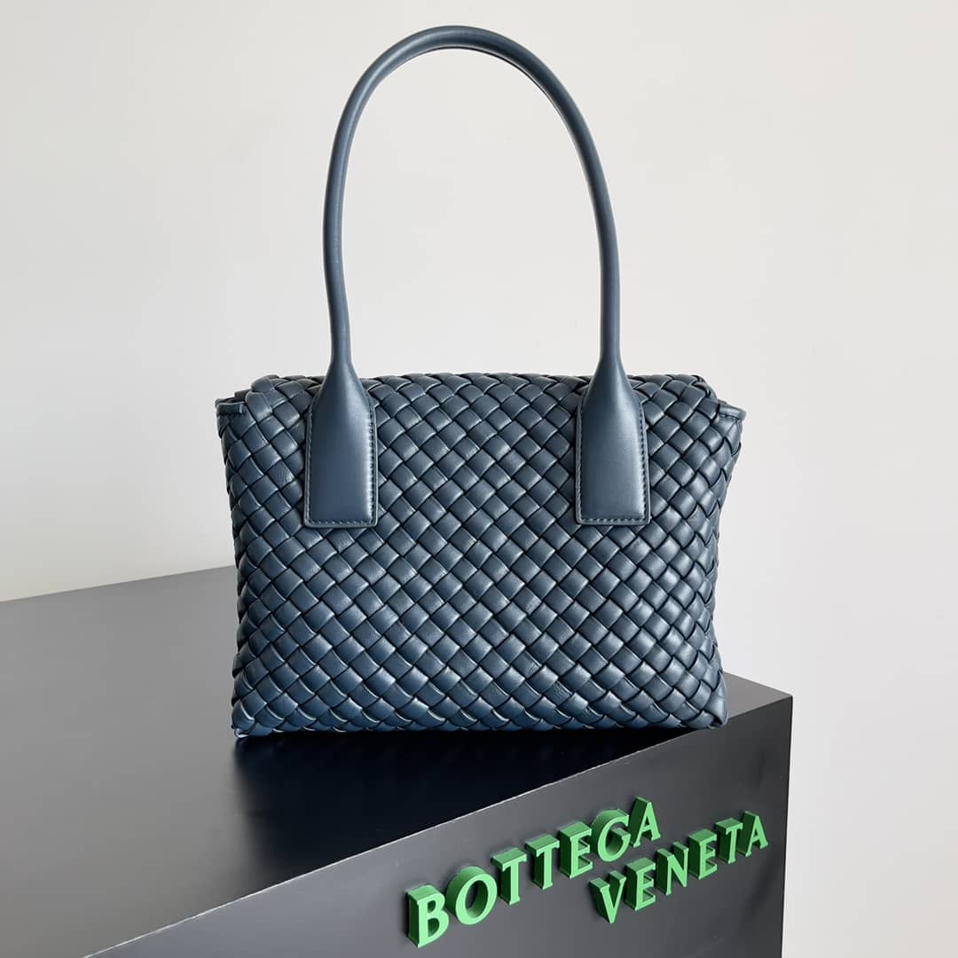 Replica Bottega Veneta Matthieu Blazy intreccio leather Tote bag_3_148917 Replica Bottega Veneta Matthieu Blazy intreccio leather Tote bag
