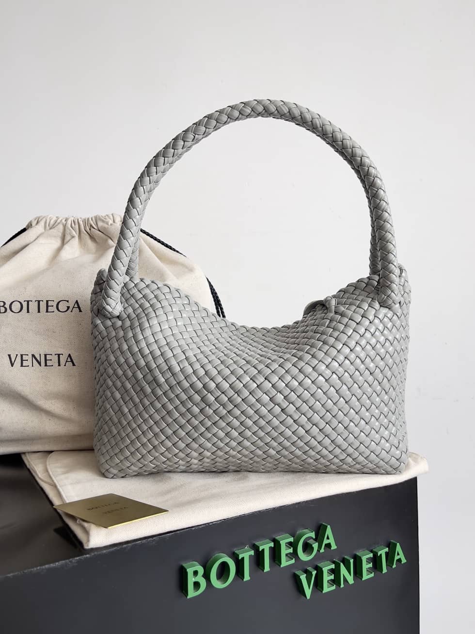 Replica Bottega Veneta intrecciato Leather Tosca Shoulder Bag_2_149507 Replica Bottega Veneta intrecciato Leather Tosca Shoulder Bag